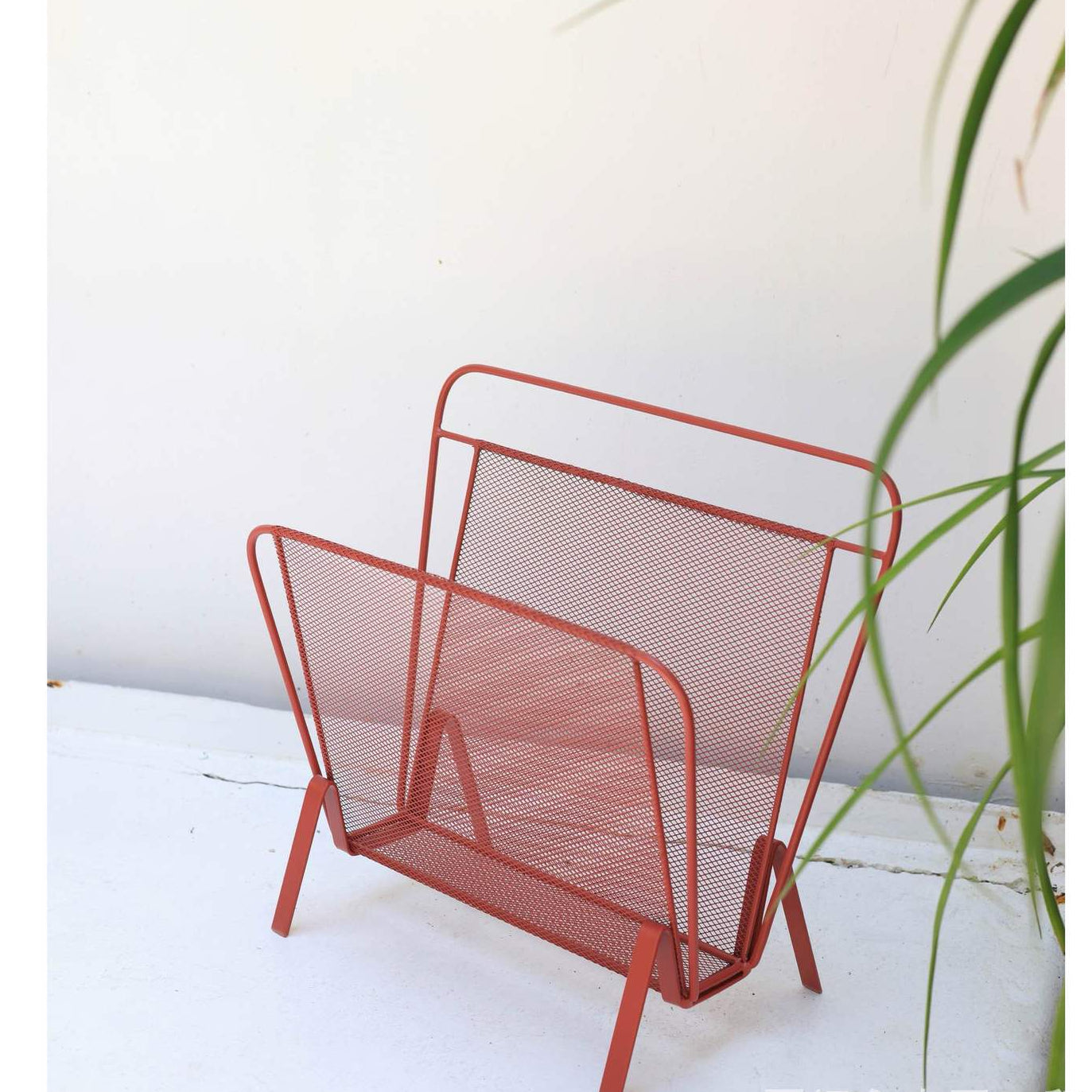 メタルメッシュ マガジンラック